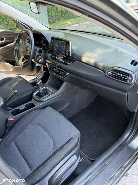 Hyundai i30 1.5 T-GDI 48V Smart - 28