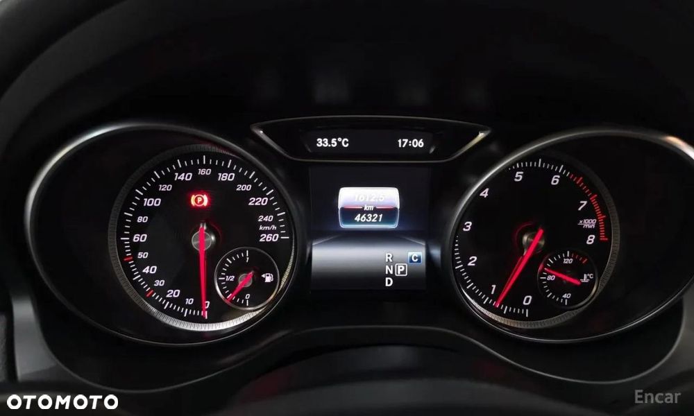 Mercedes-Benz CLA - 24
