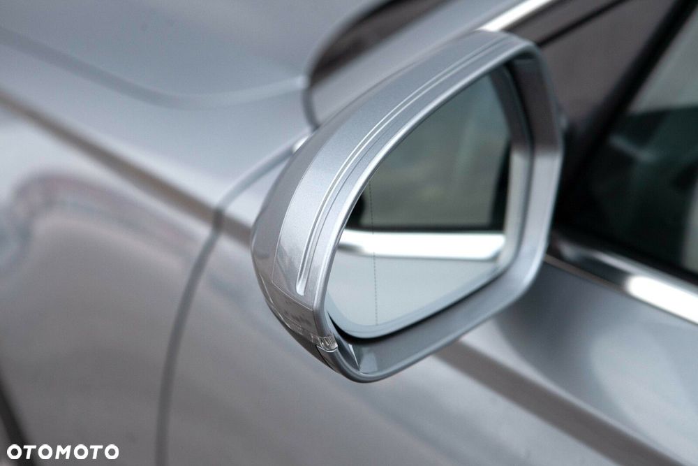 Audi A6 Avant 2.0 TDI ultra S tronic - 17