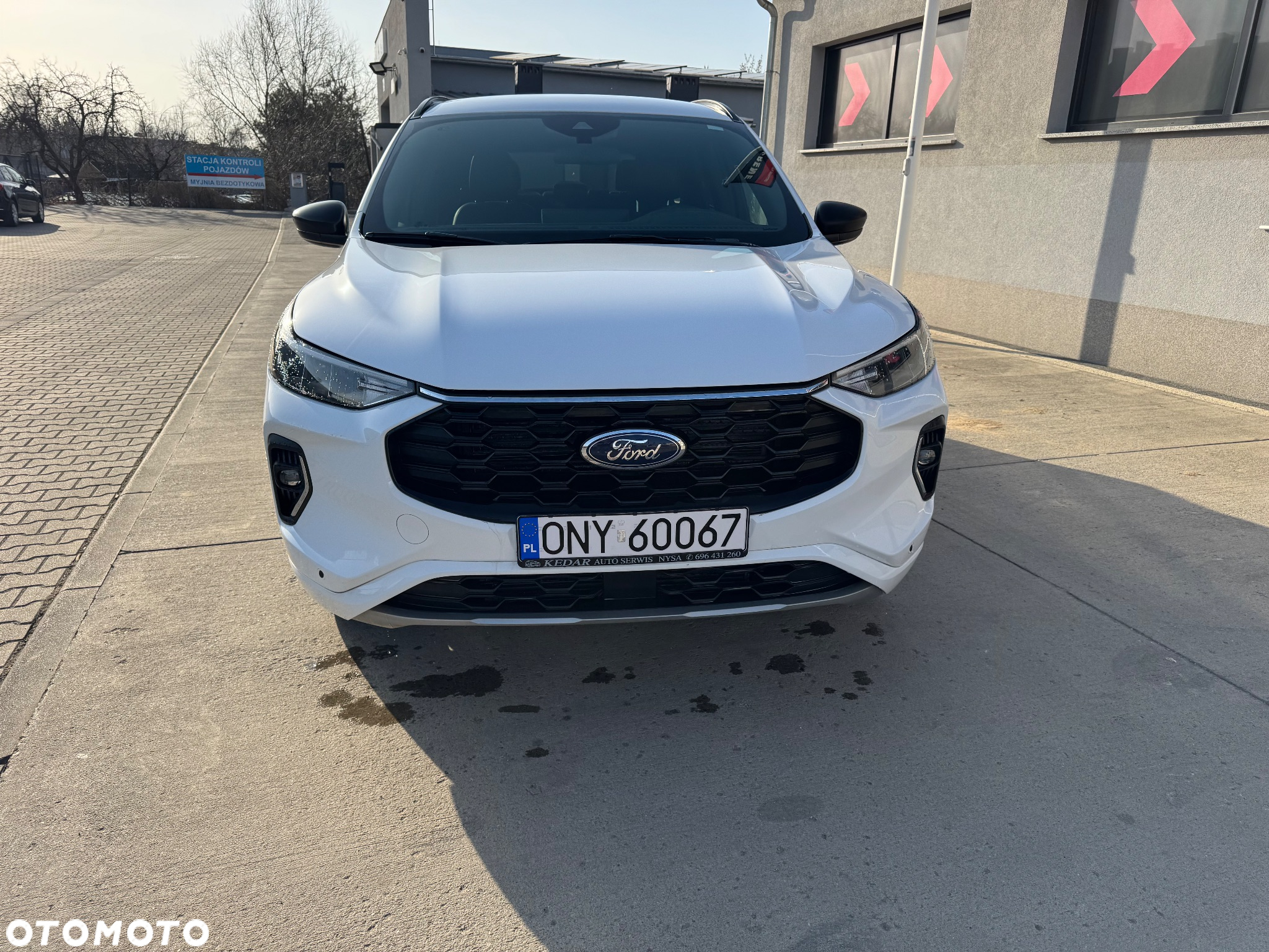 Ford Kuga 1.5 EcoBoost ST-LINE - 2