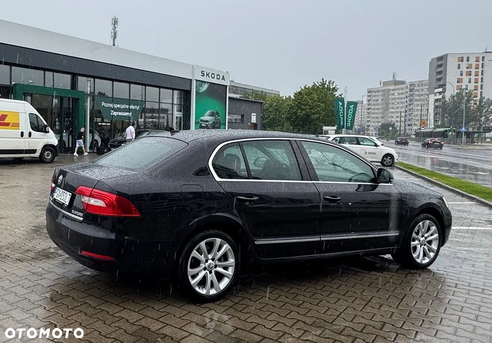 Skoda Superb 2.0 TDI Business DSG - 4
