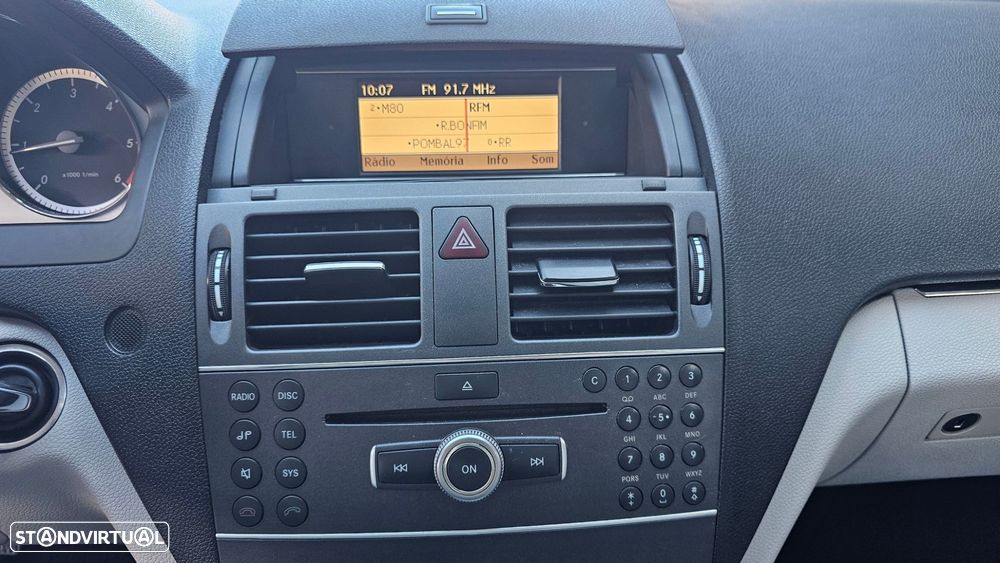 Mercedes-Benz C 180 CDi Avantgarde BlueEfficiency - 22