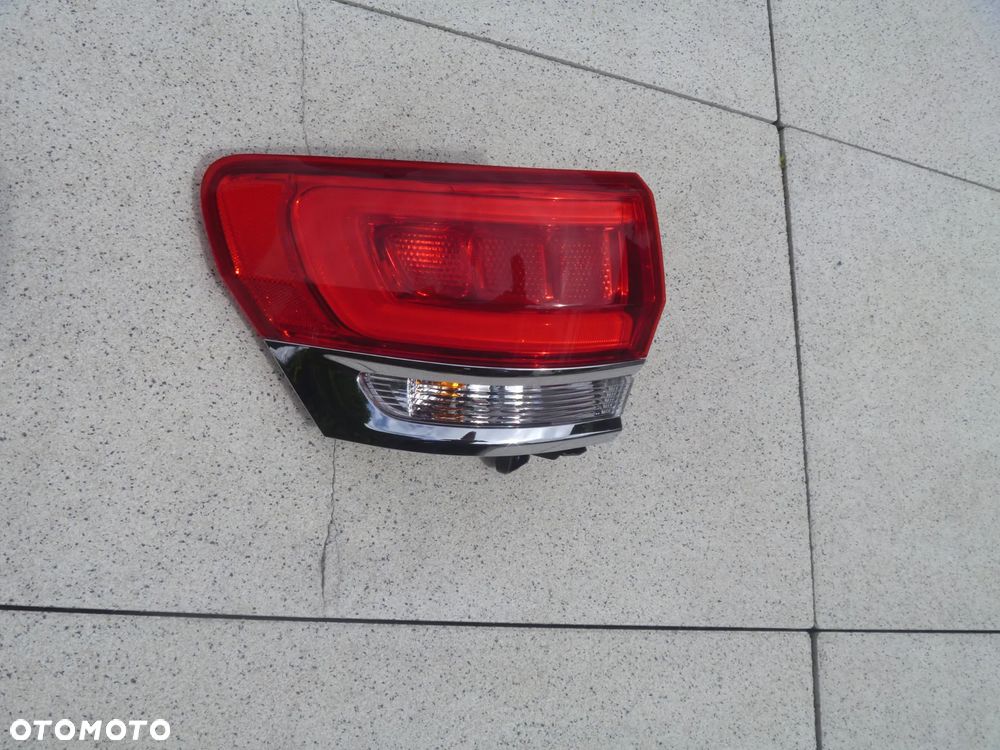 JEEP GRAND CHEROKEE WK2 LIFT 2017-2021 LAMPA TYLNA LEWA NOWA ORYGINAŁ  68110001AF - 2