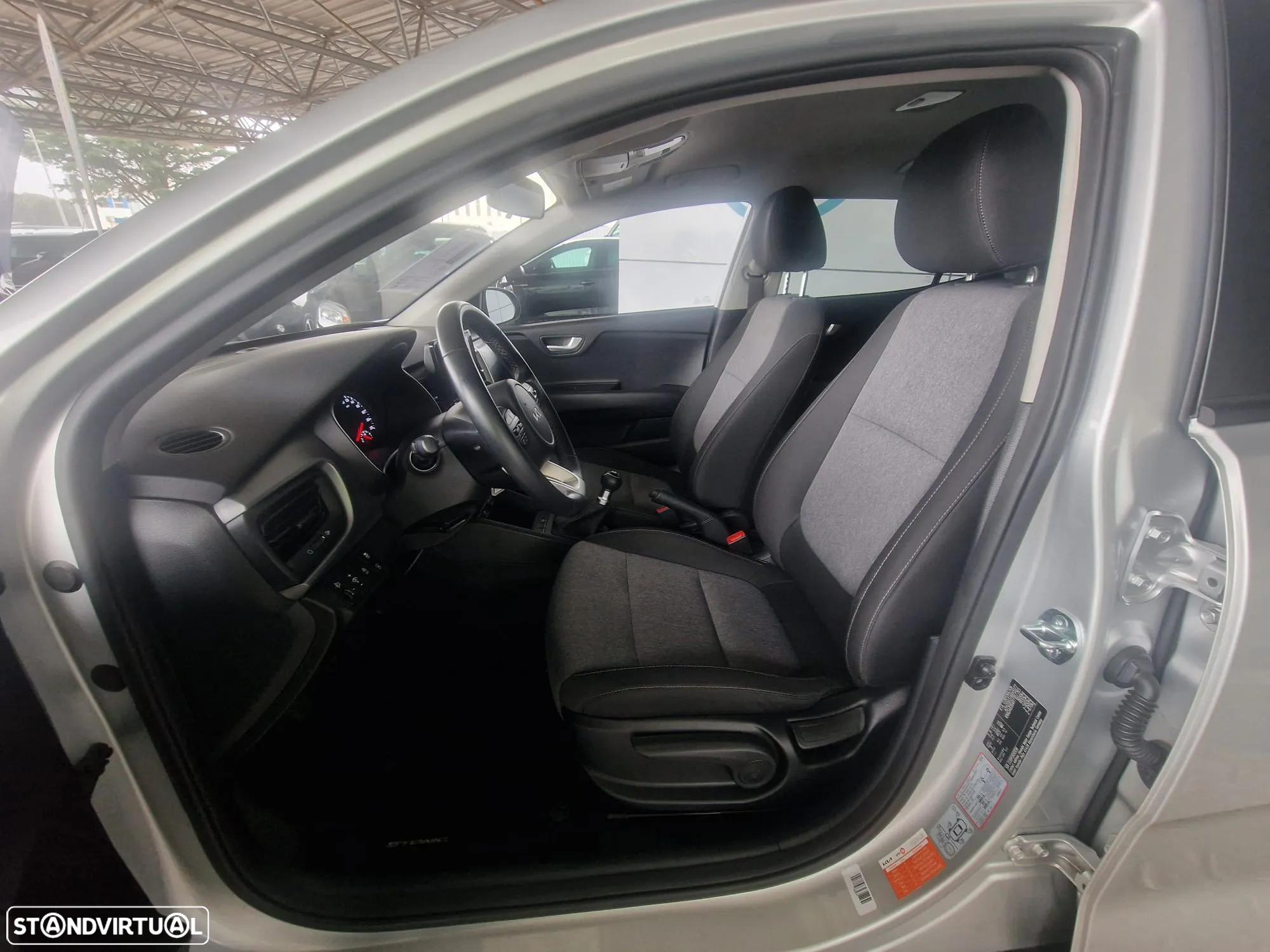 Kia Stonic 1.2 Dynamic - 9