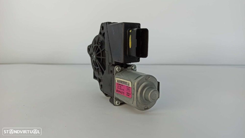 MOTOR ELEVADOR FRENTE DIREITO KIA CEE'D 1.6 CRDI CAT - 1