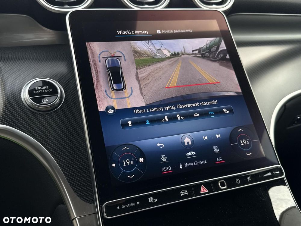 Mercedes-Benz GLC - 27