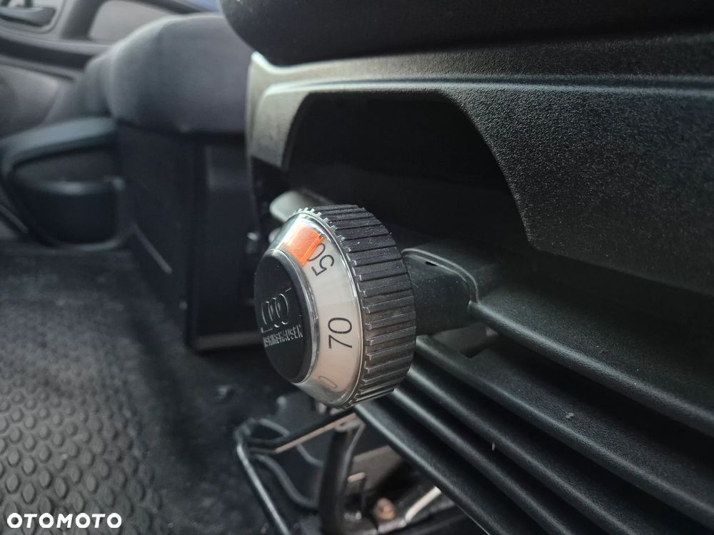 Iveco Daily 35S16 Hi-Matic L4H2, Brygadówka 7-os, MAXI blaszak - 16