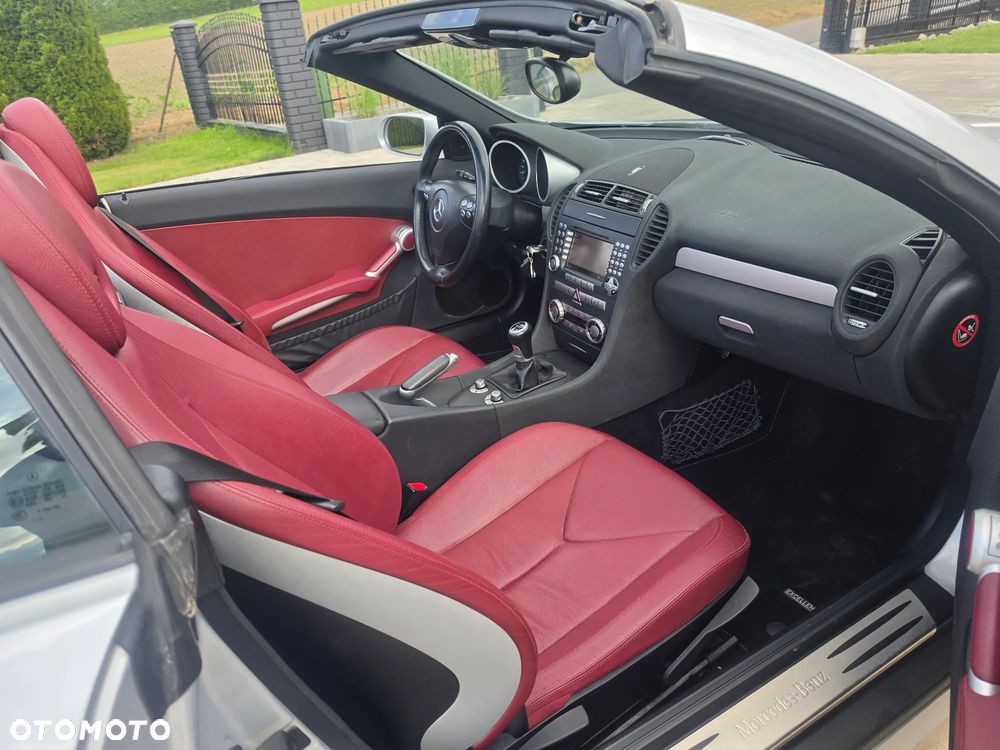 Mercedes-Benz SLK 300 Sport Edition - 5