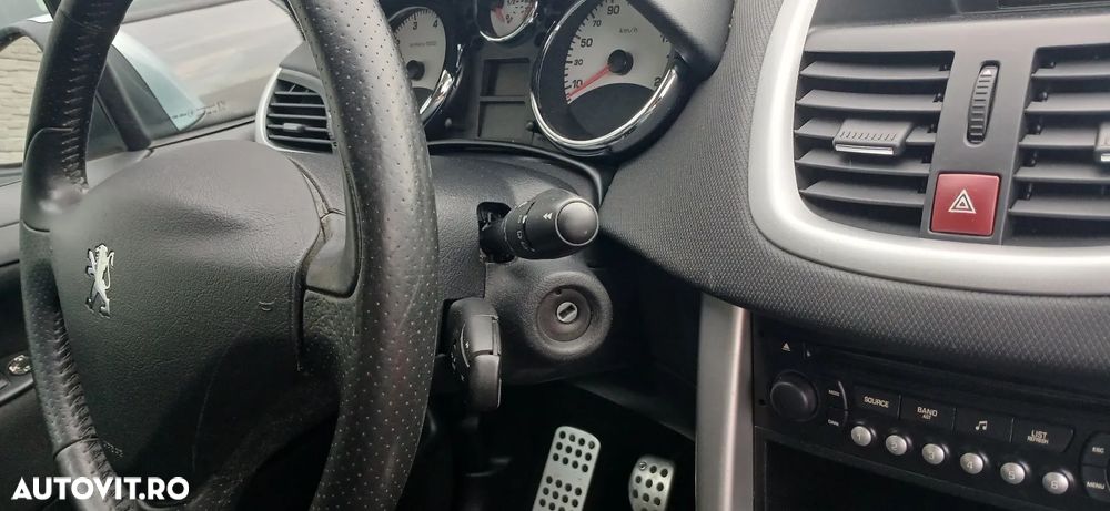 Peugeot 207 120 VTi Premium - 9