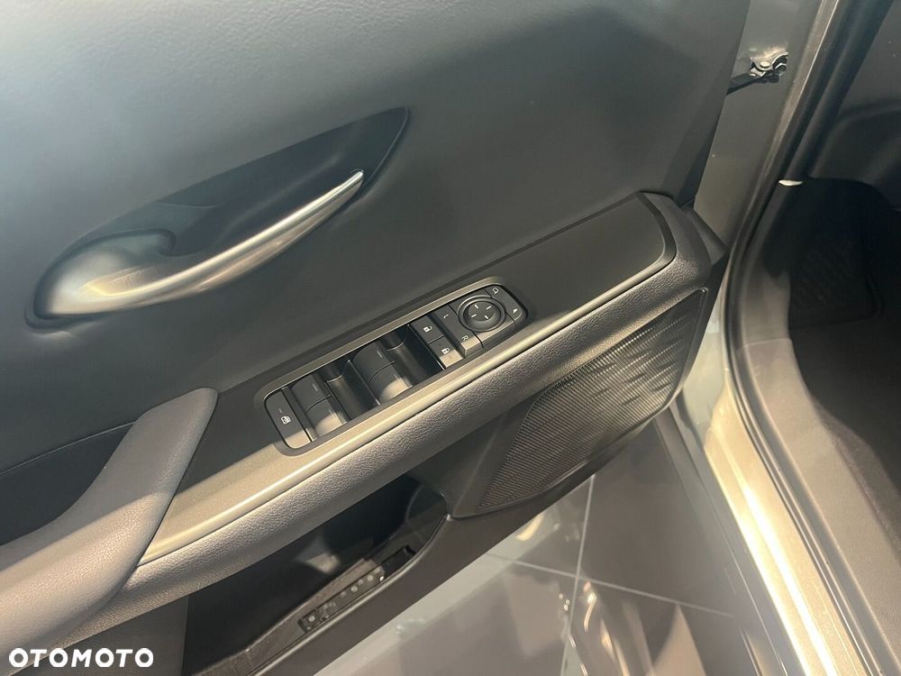 Lexus UX - 7