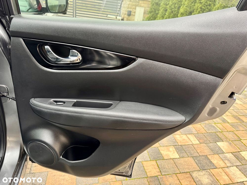 Nissan Qashqai 1.6 DIG-T TEKNA+ - 28