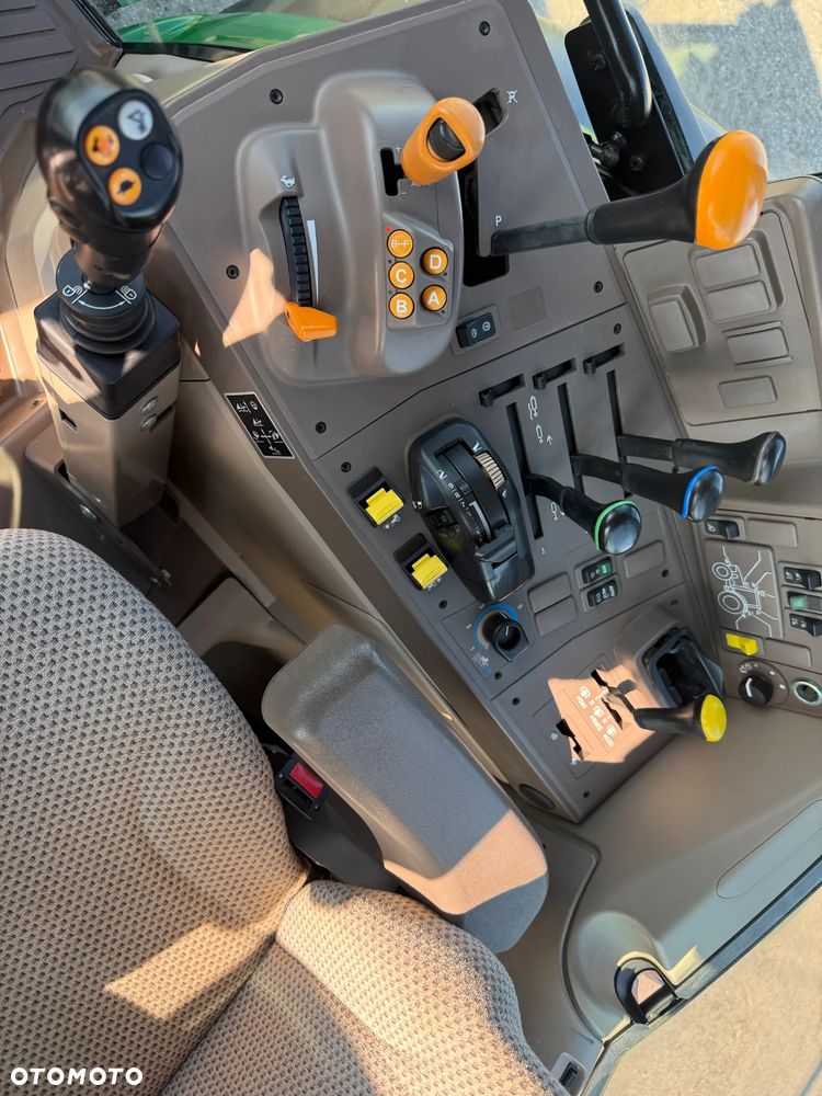 John Deere 6130 - 15
