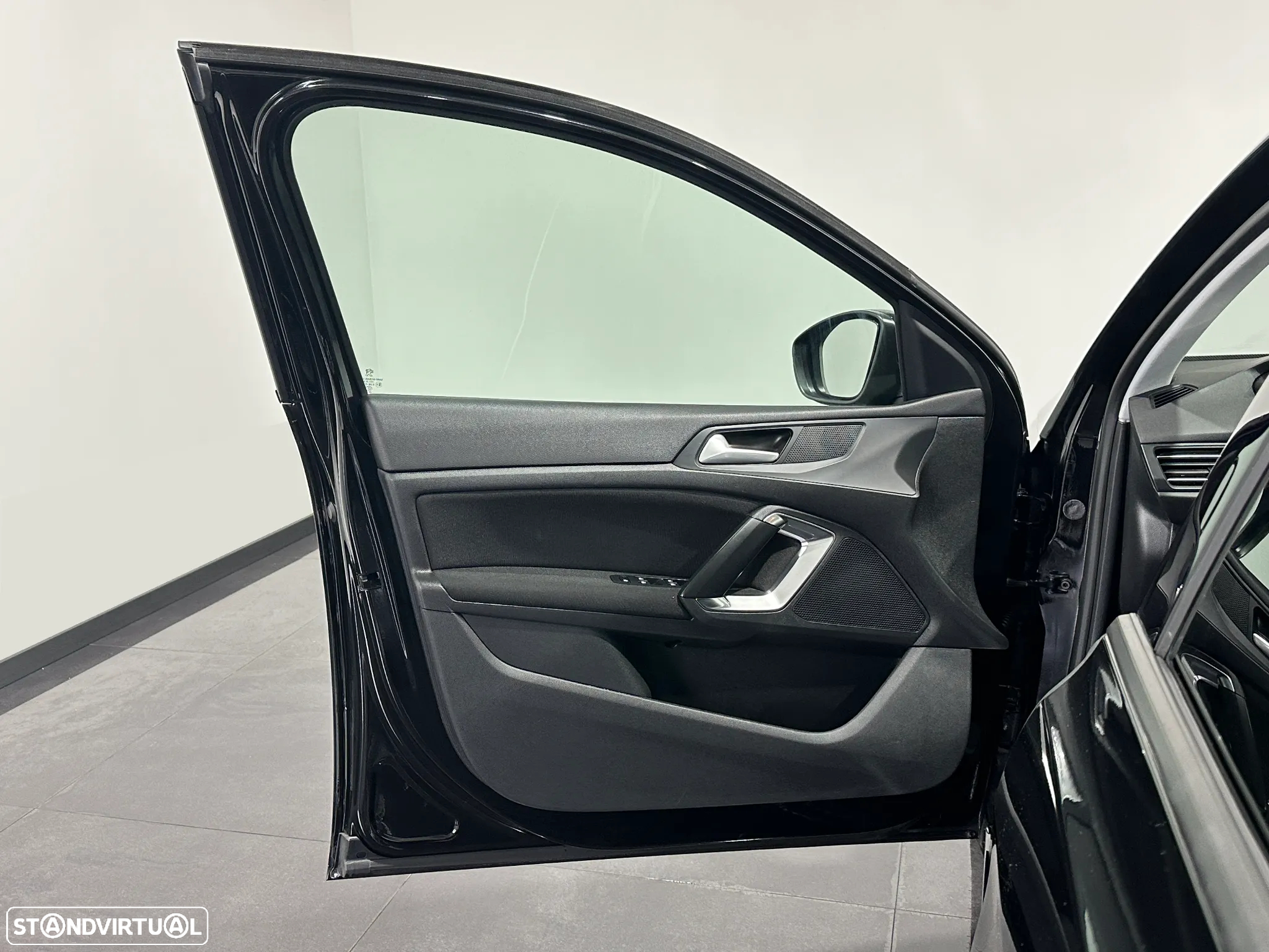 Peugeot 308 SW 1.5 BlueHDi Style - 17