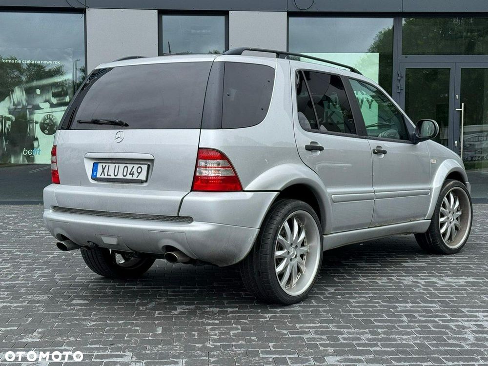 Mercedes-Benz ML - 9