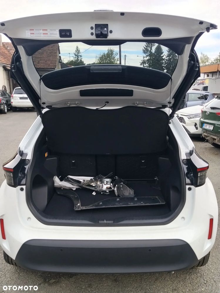 Toyota Yaris Cross - 16