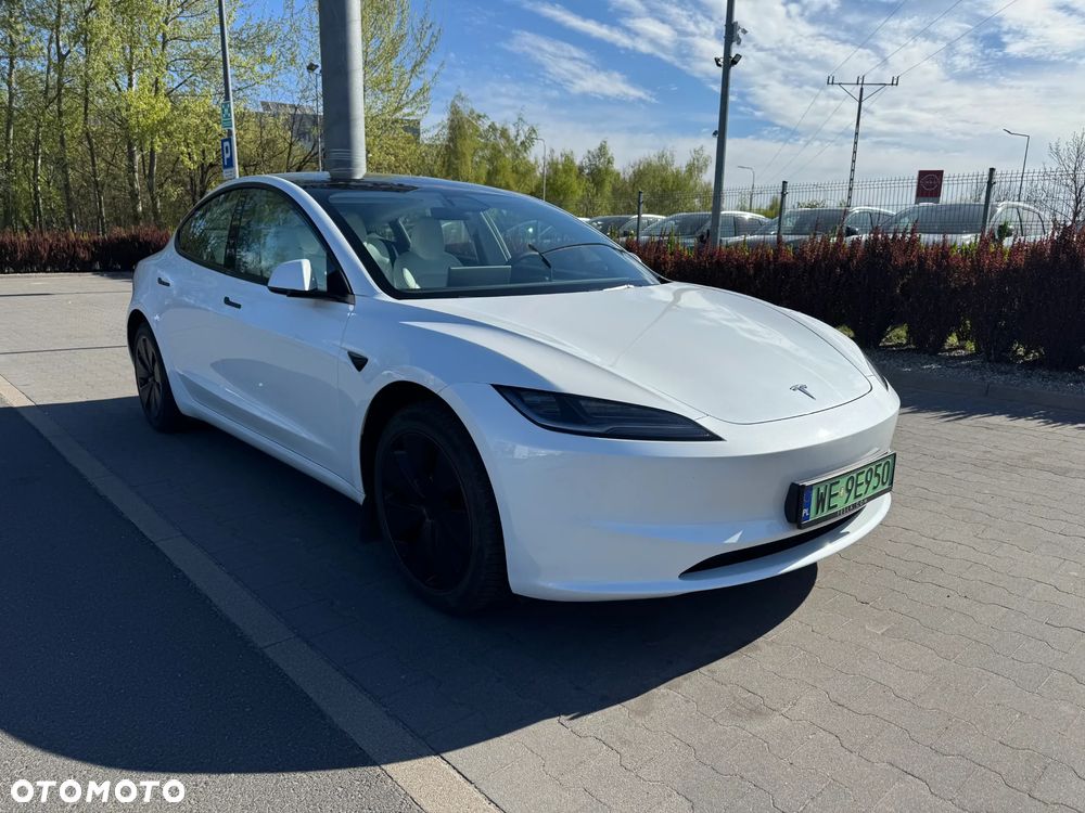 Tesla Model 3 - 2