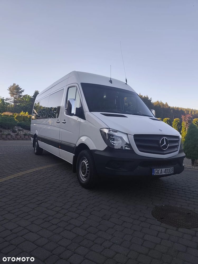 Mercedes-Benz Sprinter - 2