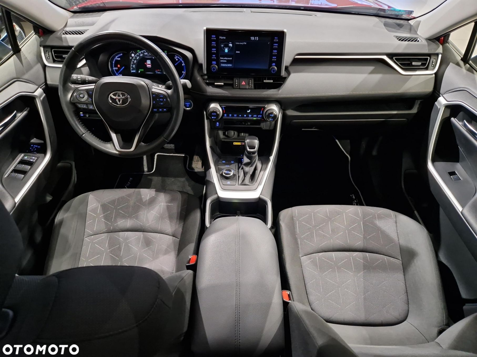 Toyota RAV4 - 12