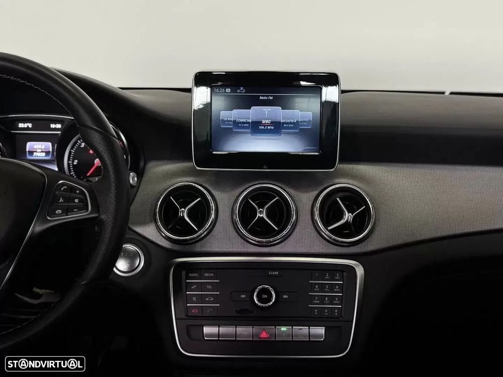 Mercedes-Benz CLA 180 d Urban Aut. - 28