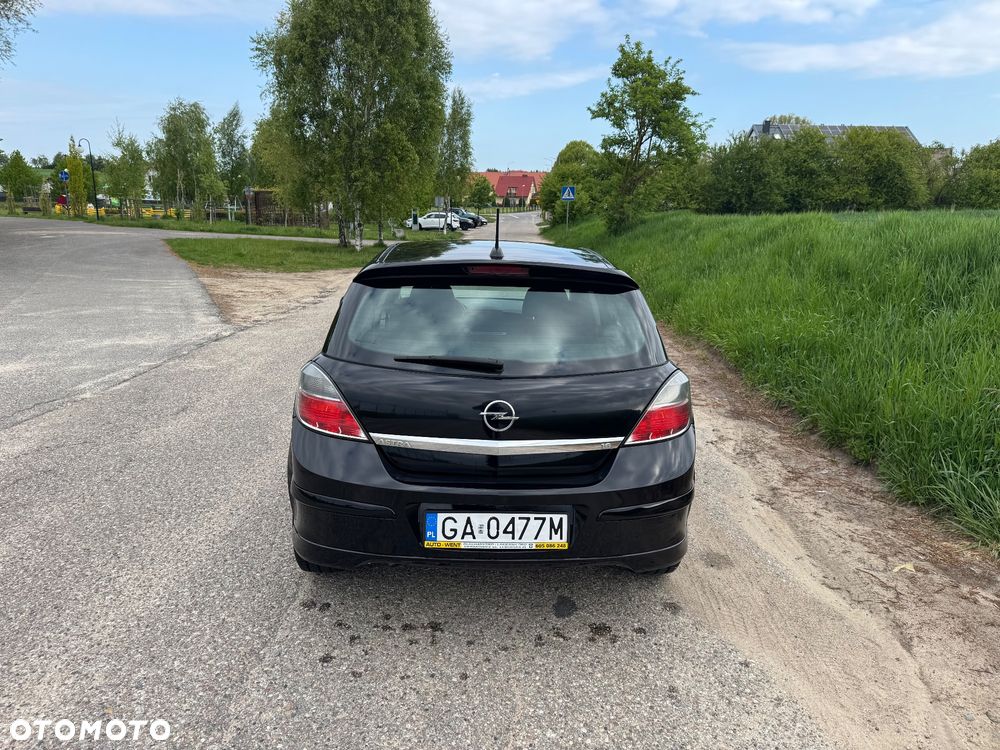 Opel Astra 1.6 Sport - 9
