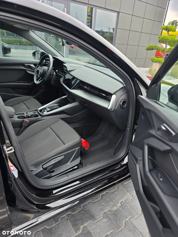 Audi A3 Limousine 30 TFSI mHEV S tronic - 23