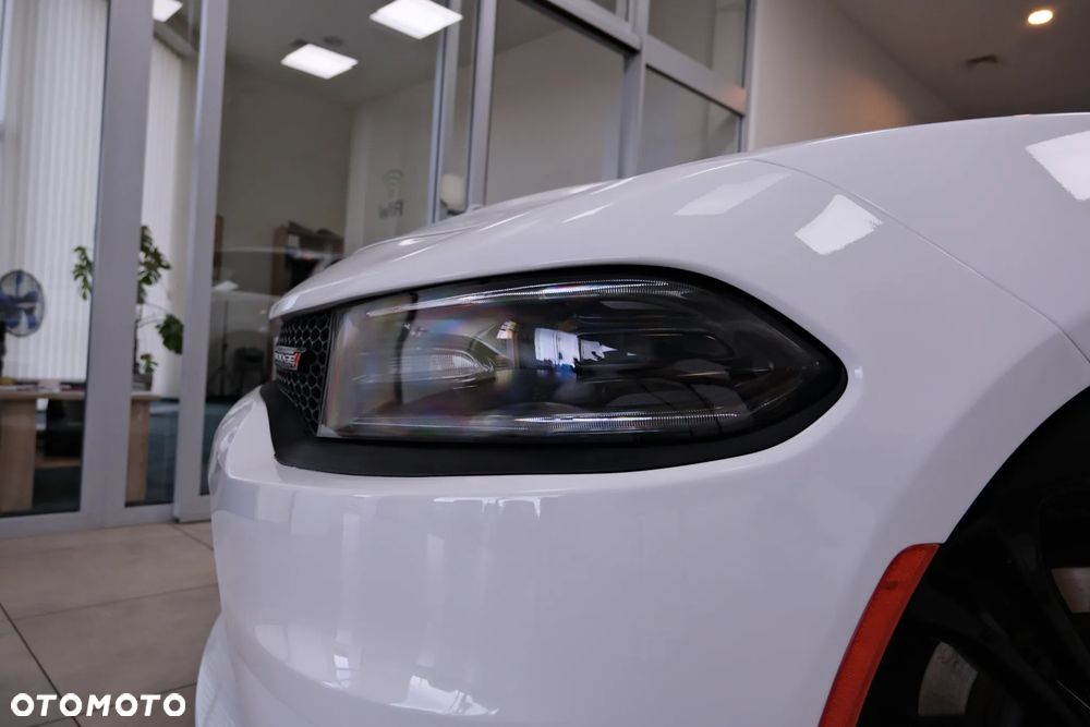 Dodge Charger 5.7 R/T - 17