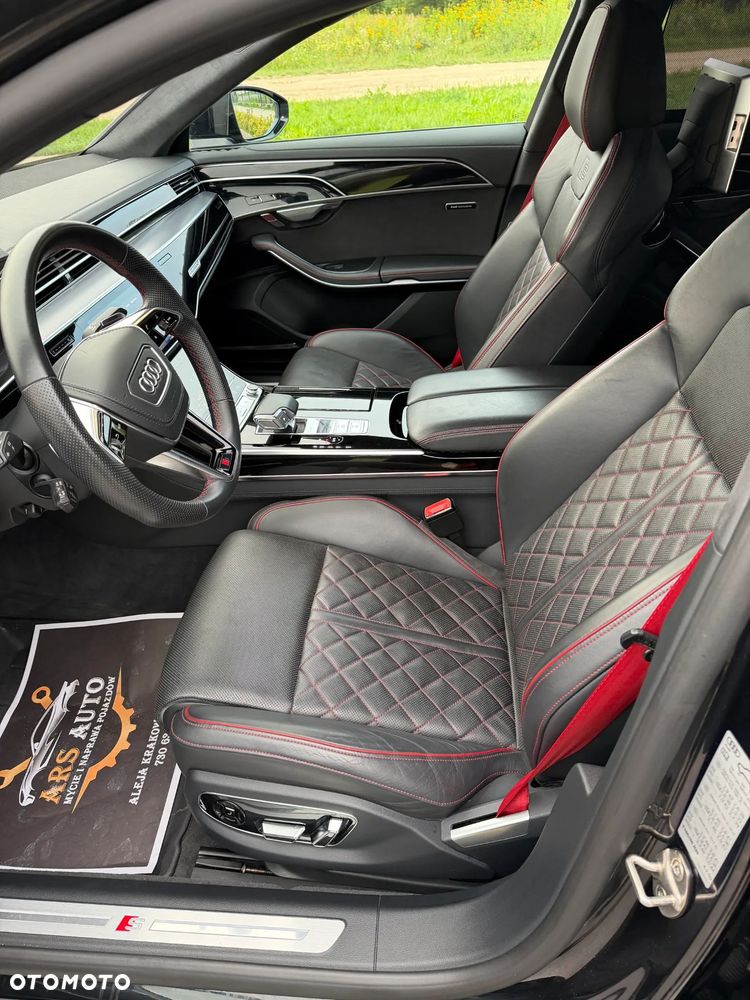 Audi S8 - 15