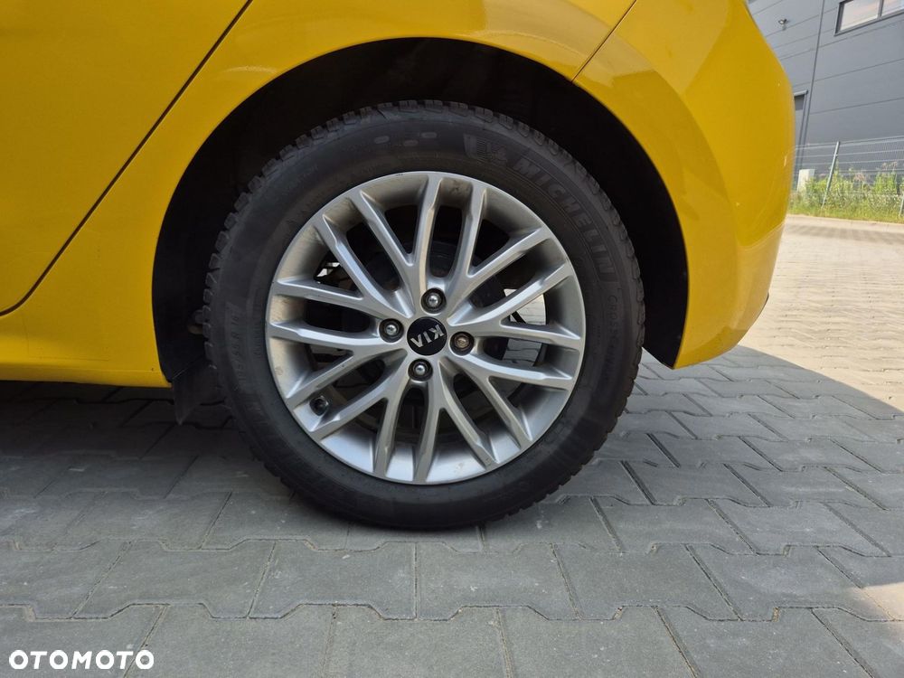 Kia Rio 1.4 L - 19
