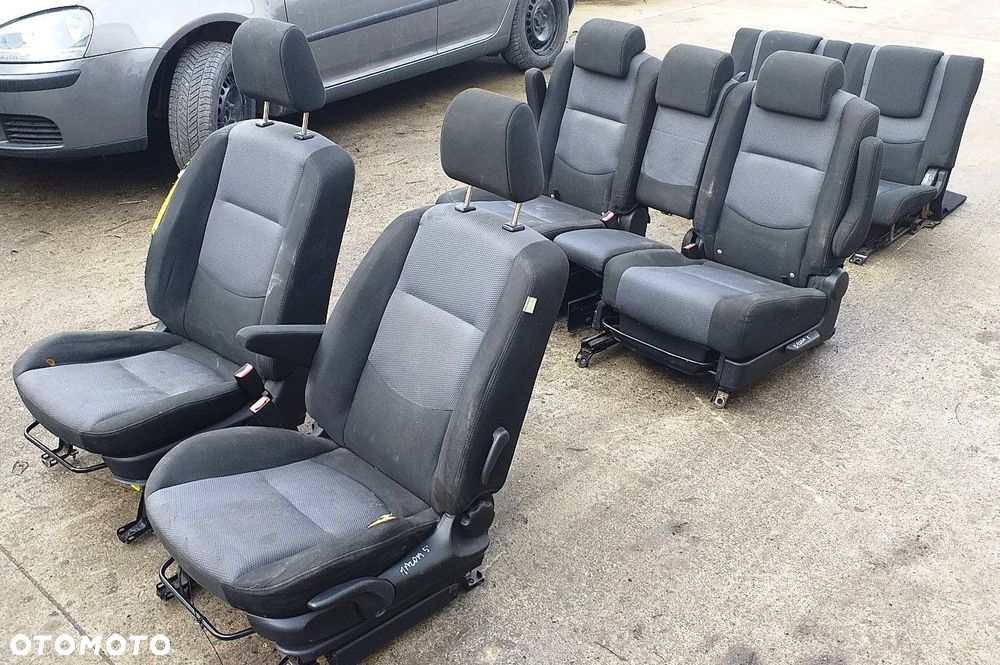 Fotel kierowcy pasażera kanapa 3 rzędy 7 osób Mazda 5 - 1
