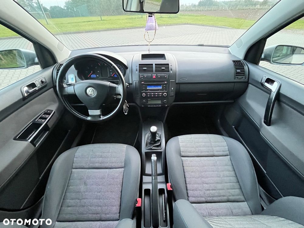 Volkswagen Polo - 8