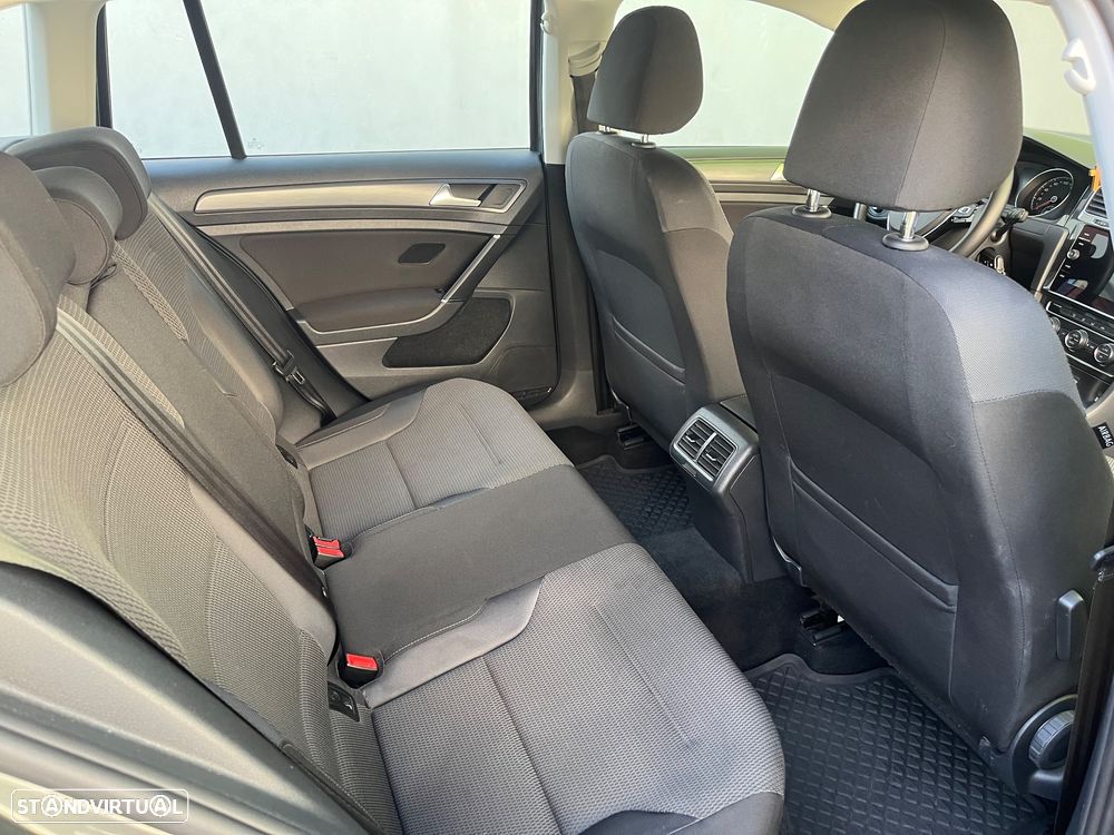 VW Golf Variant 1.6 TDi R-Line - 13