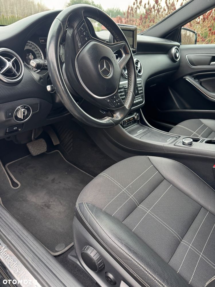 Mercedes-Benz Klasa A 180 (BlueEFFICIENCY) 7G-DCT Urban - 13