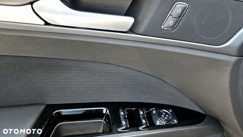 Ford Mondeo 2.0 TDCi Titanium - 26