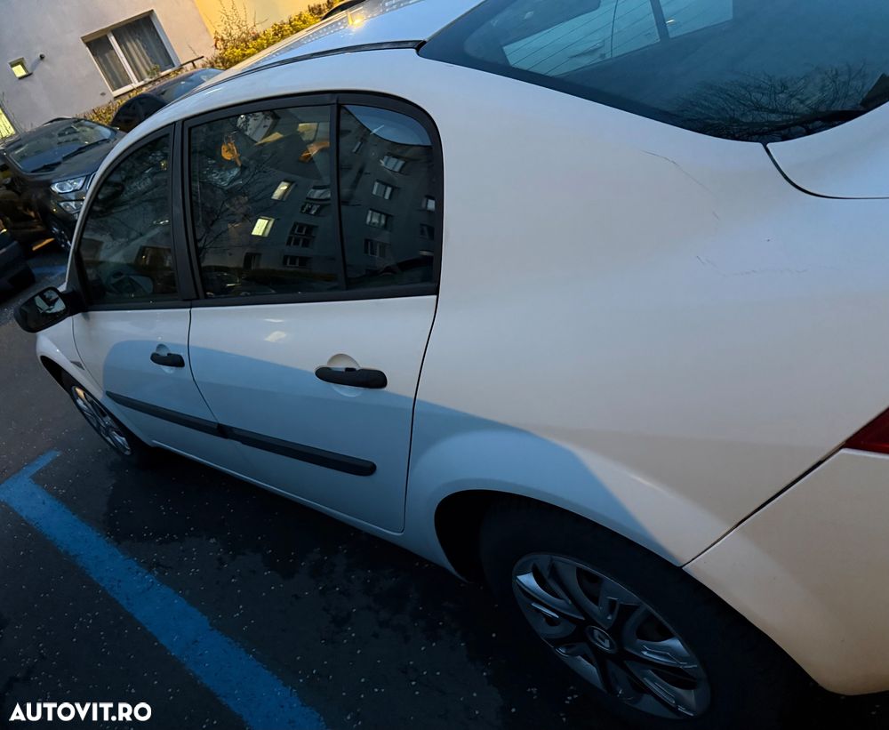 Renault Megane 1.6 16V Authentique - 4