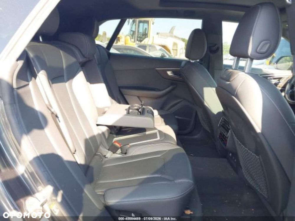 Audi Q8 - 11