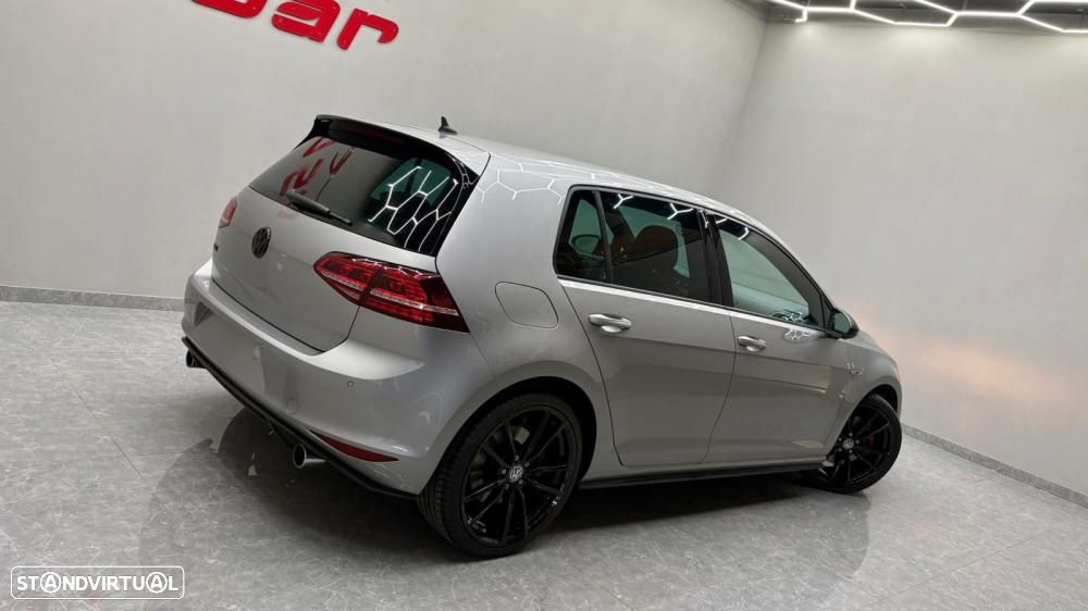 VW Golf 2.0 TSi GTi - 42