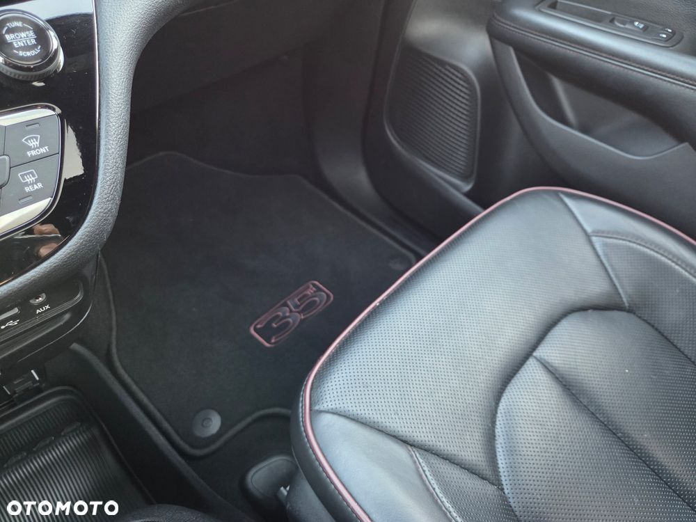 Chrysler Pacifica - 7