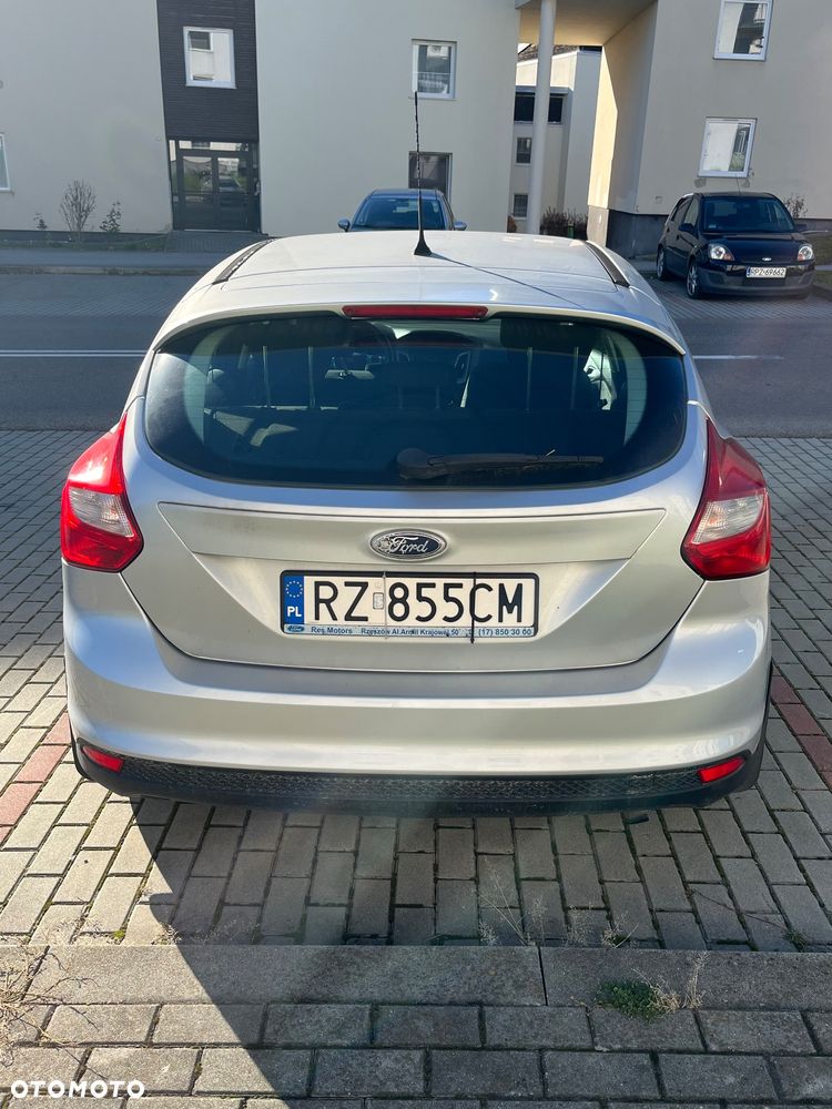 Ford Focus - 8