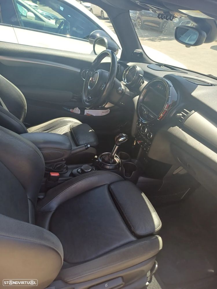 MINI 3 Portas John Cooper Works Aut. - 4