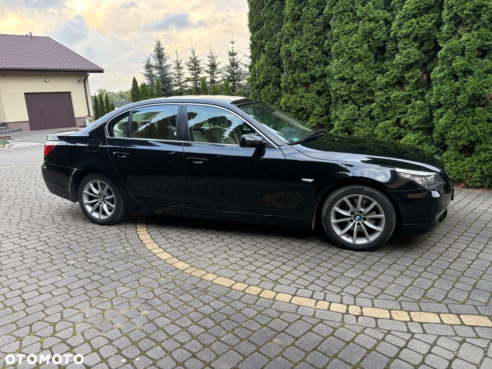 BMW Seria 5 520d - 5