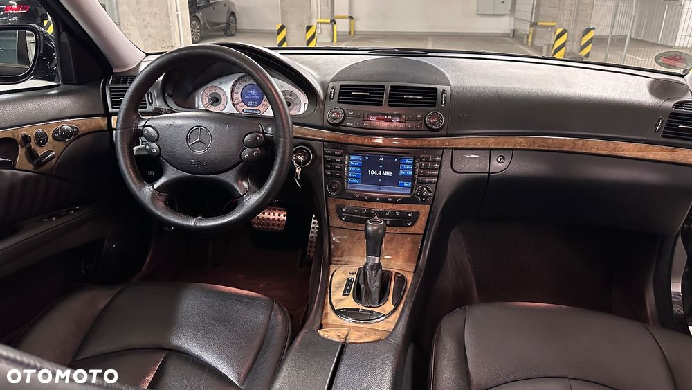 Mercedes-Benz Klasa E 350 4Matic Avantgarde Sport Edition - 5