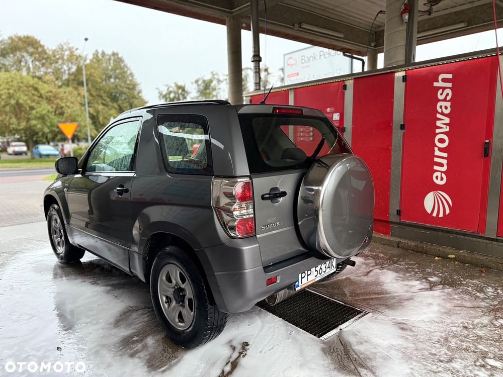 Suzuki Grand Vitara 1.6 - 6