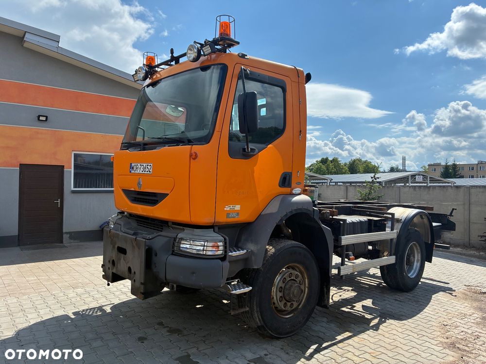 Renault MIDLUM 220 4x4 - 1