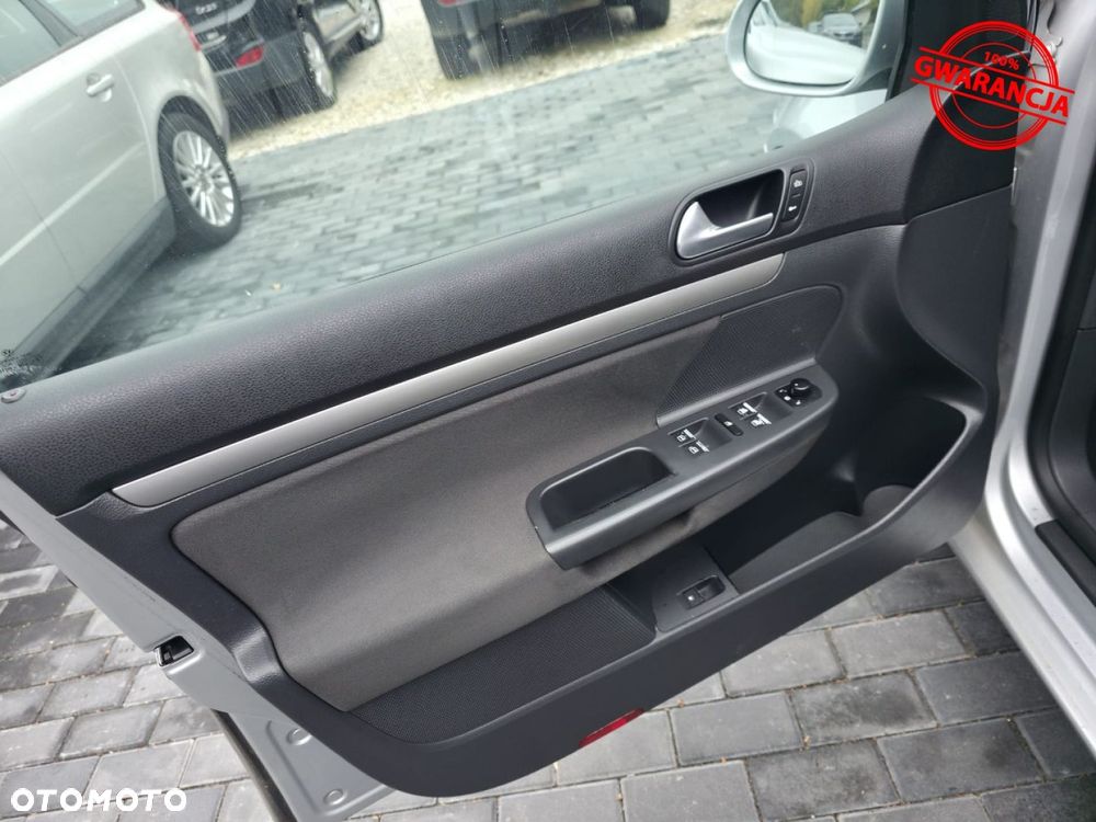 Volkswagen Golf - 31