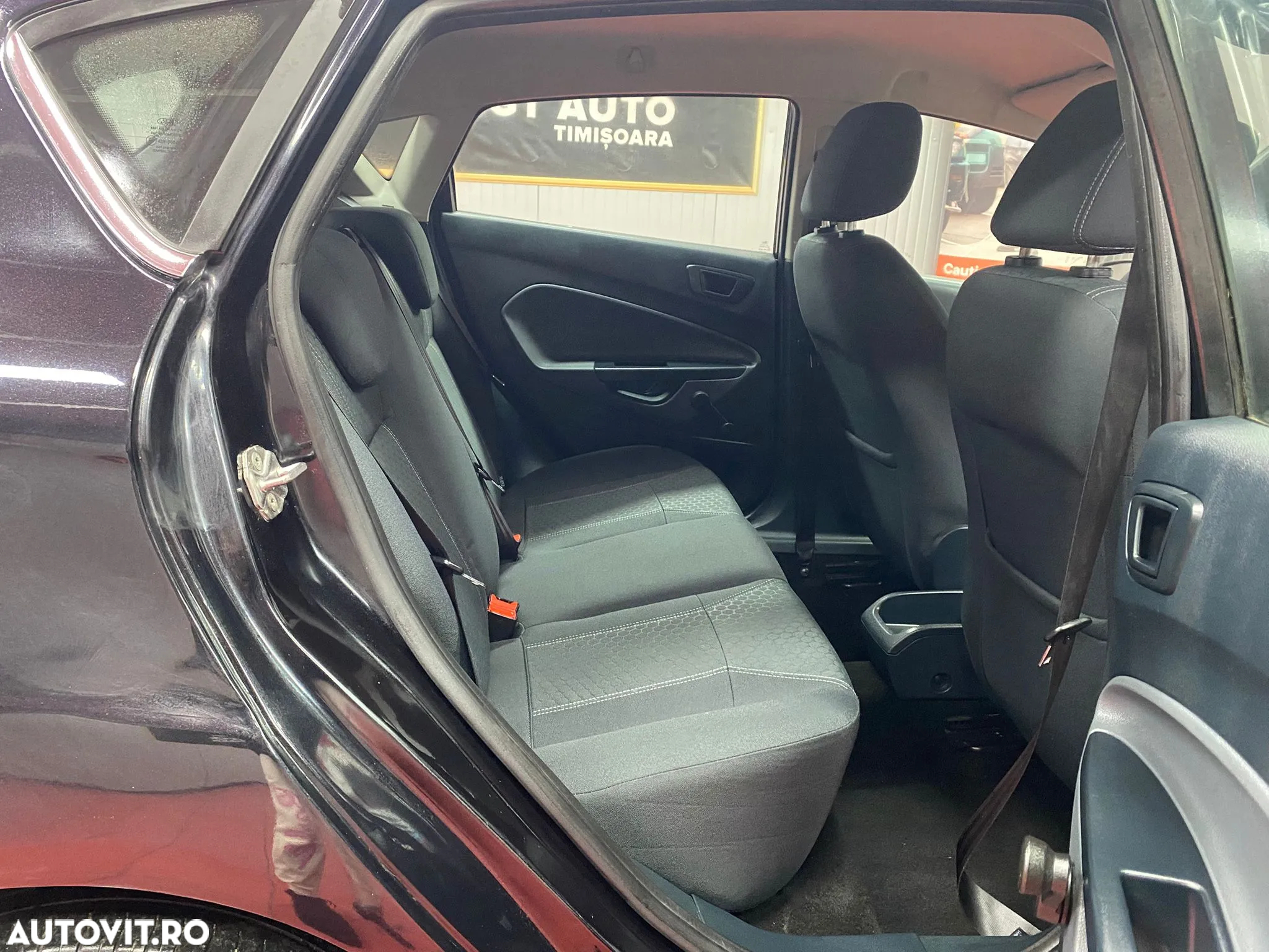Ford Fiesta - 16