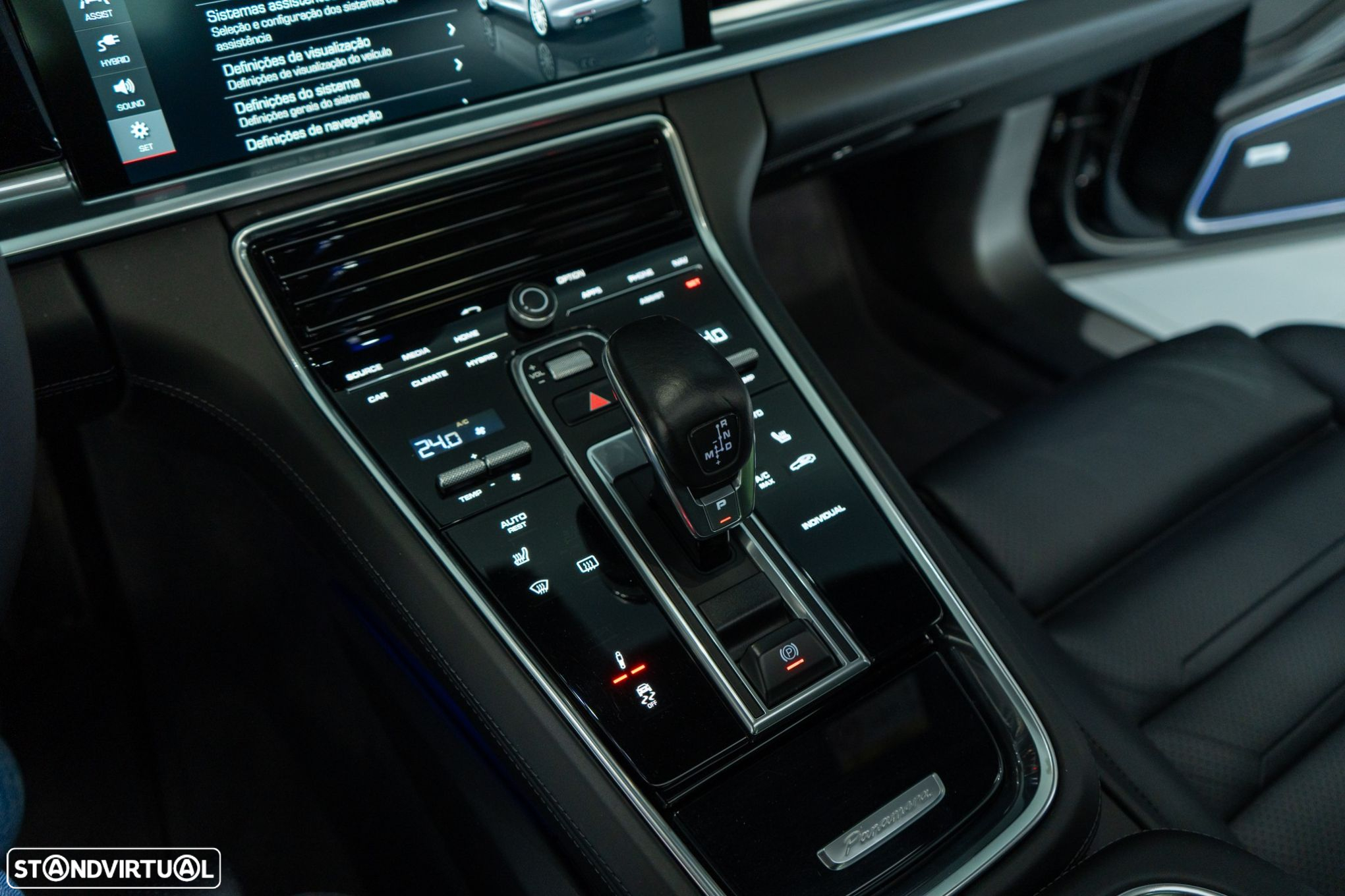 Porsche Panamera 4 E-Hybrid - 25