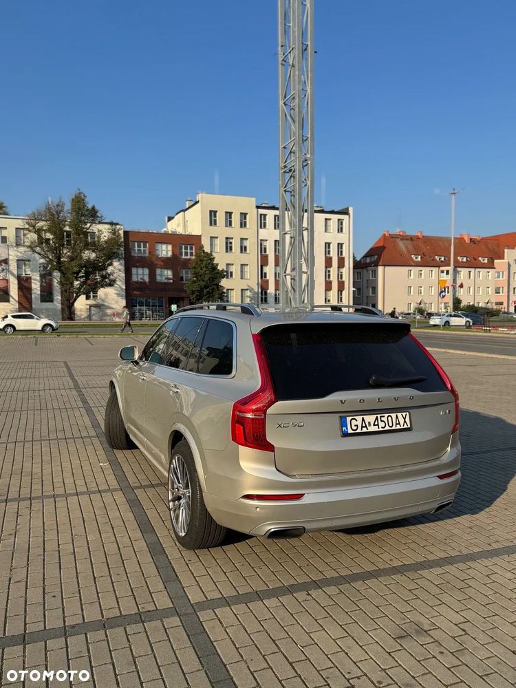 Volvo XC 90 - 5