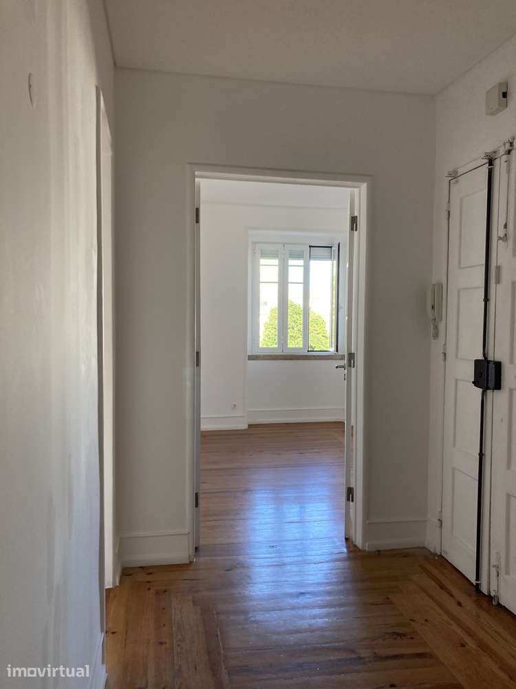 Apartamento T3 com 3 casas de banho e varanda - Grande imagem: 4/35