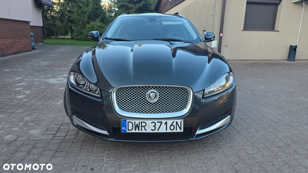 Jaguar XF - 2