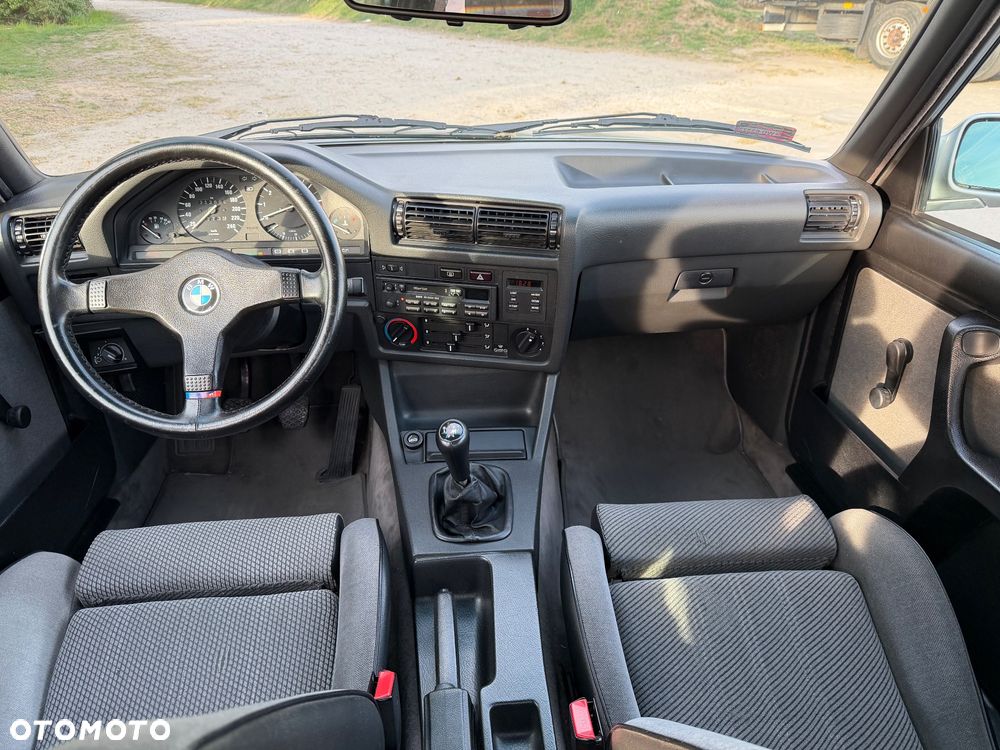 BMW Seria 3 325i - 6